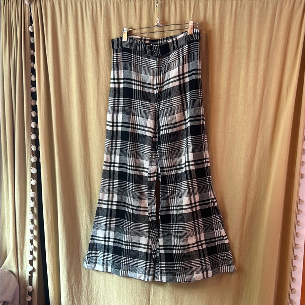 Vintage Black and White Women's bell bottoms